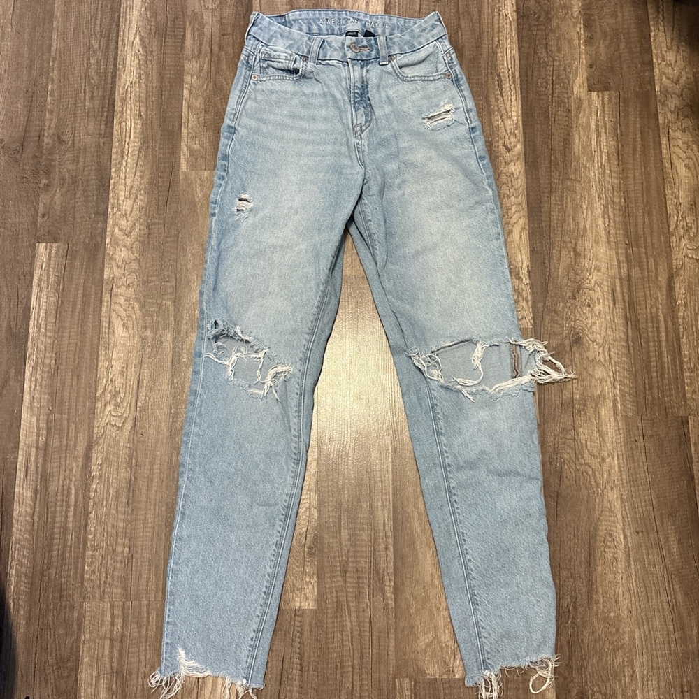 American Eagle Outfitters Light Blue Distressed Skinny Jeans
